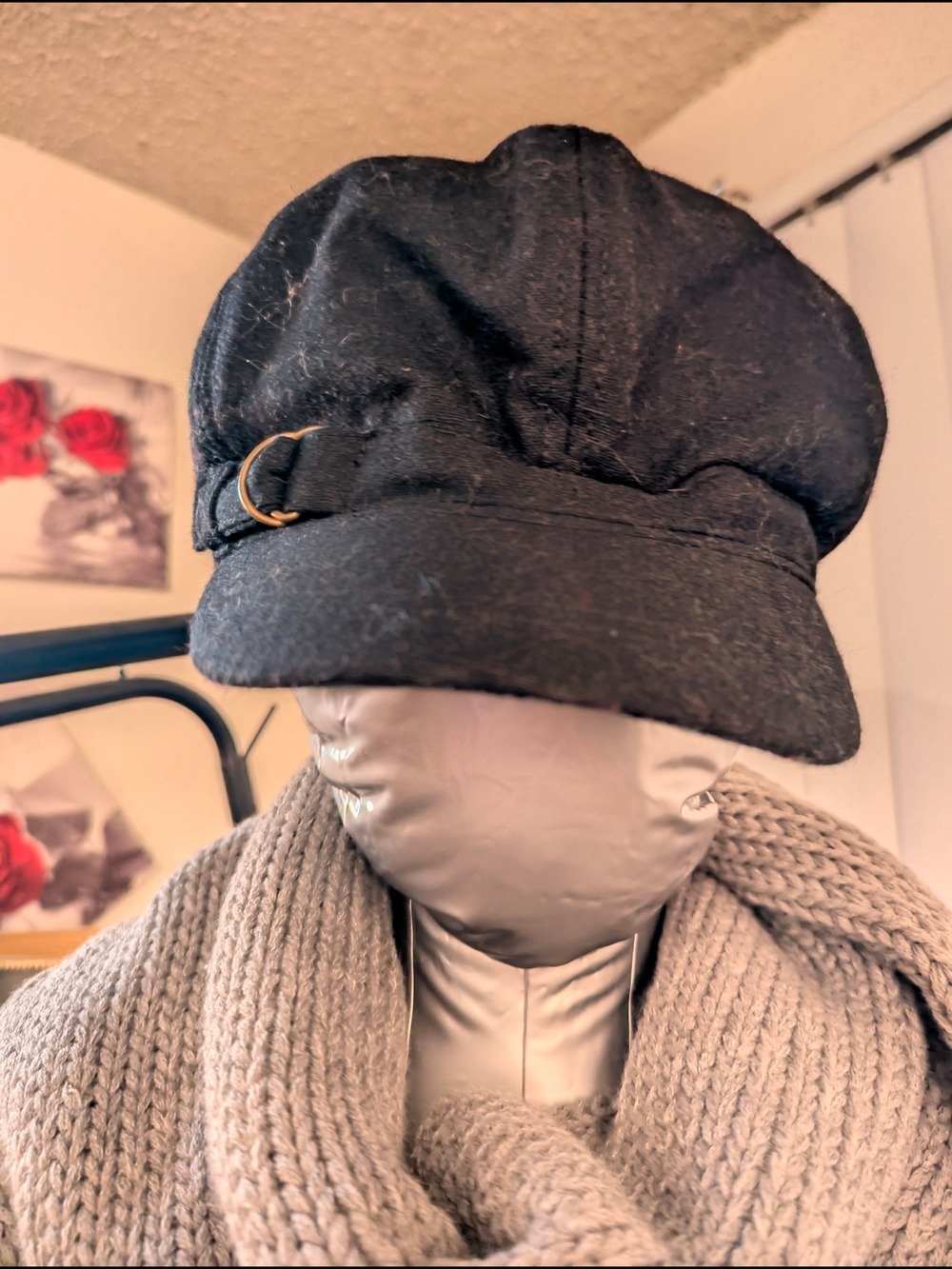 Black Newsboy Cap with Side Buckle - Picture 1 of 6